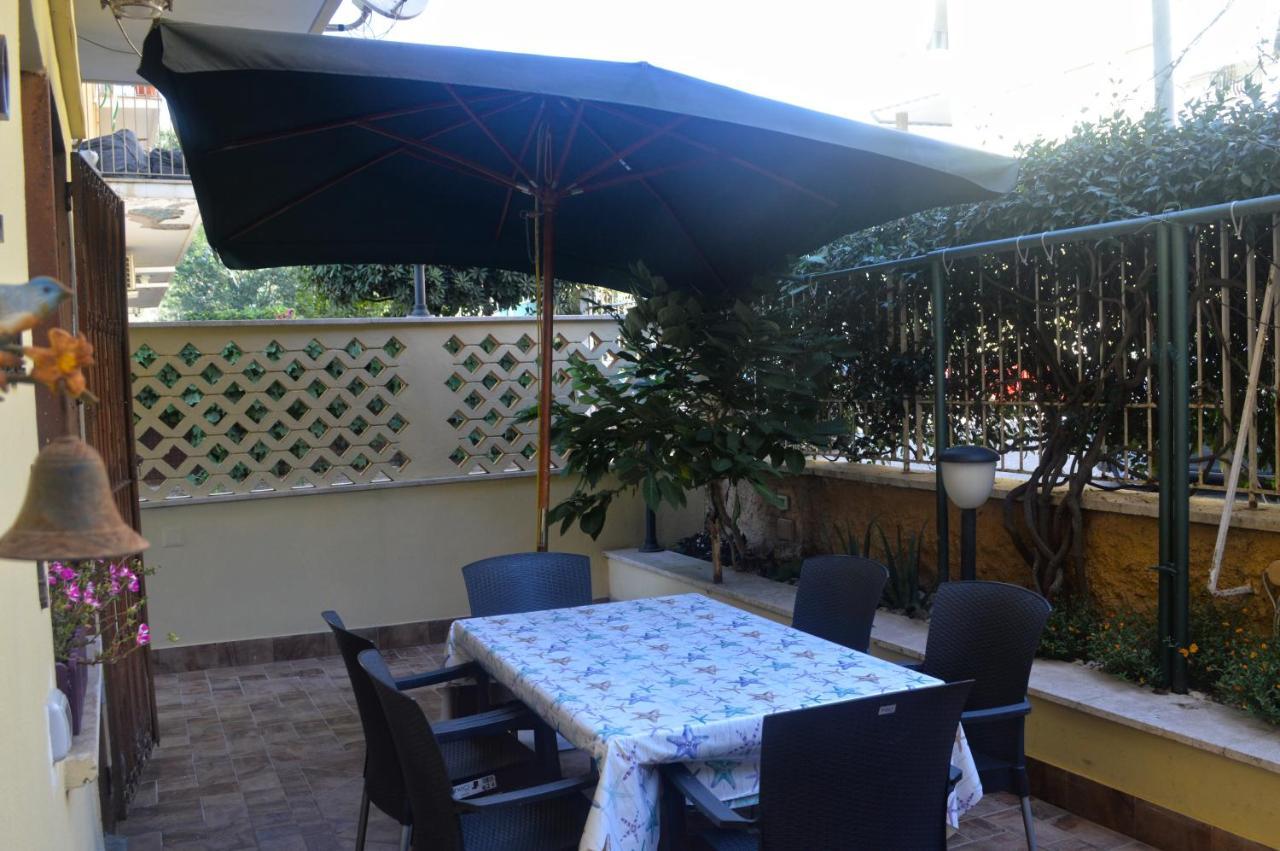 Appartamento In Via Calvi Lido di Ostia Bagian luar foto